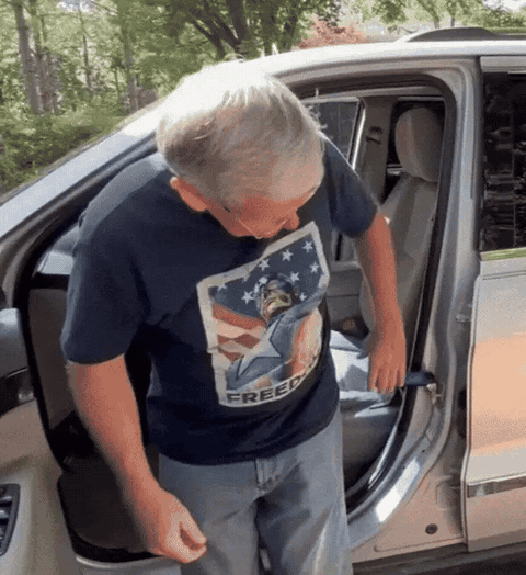handly-gif1